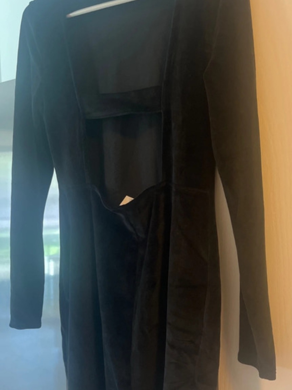 Women's Black Long Sleeve Velvet Dress